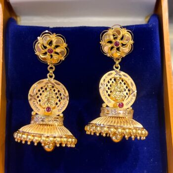 Traditional Gold Earring